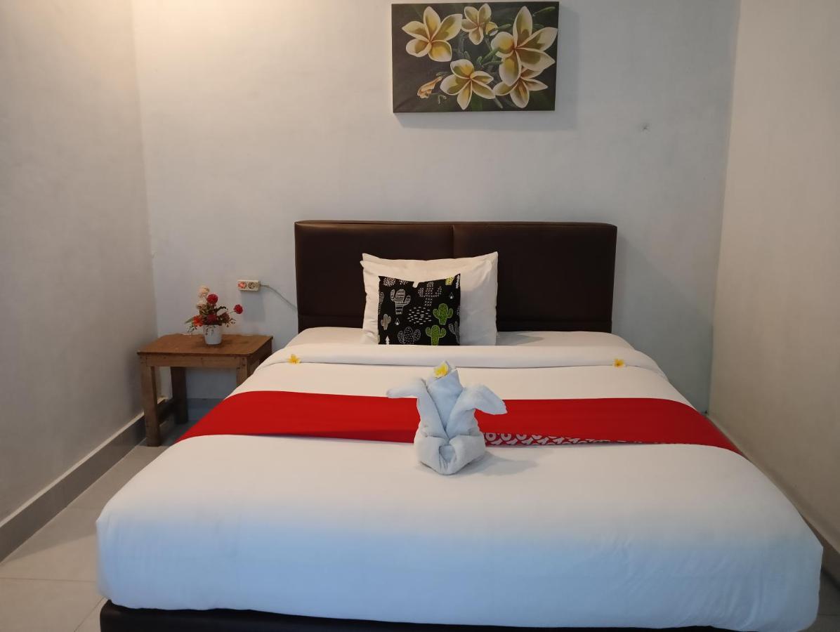Ayu Homestay Kuta  エクステリア 写真