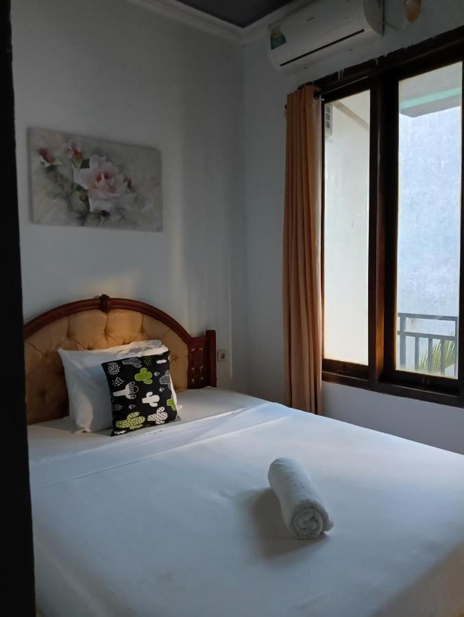 Ayu Homestay Kuta  エクステリア 写真