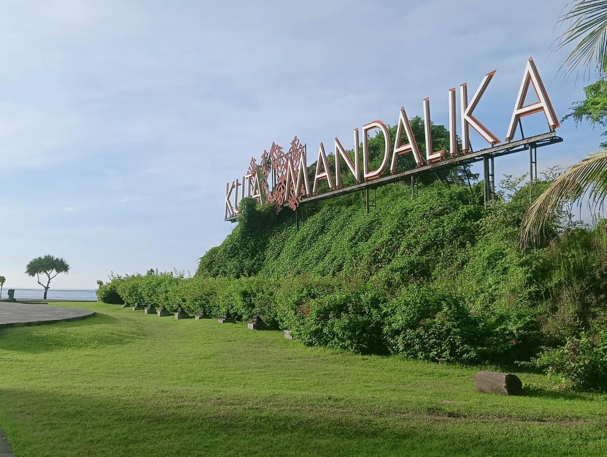 Ayu Homestay Kuta  エクステリア 写真